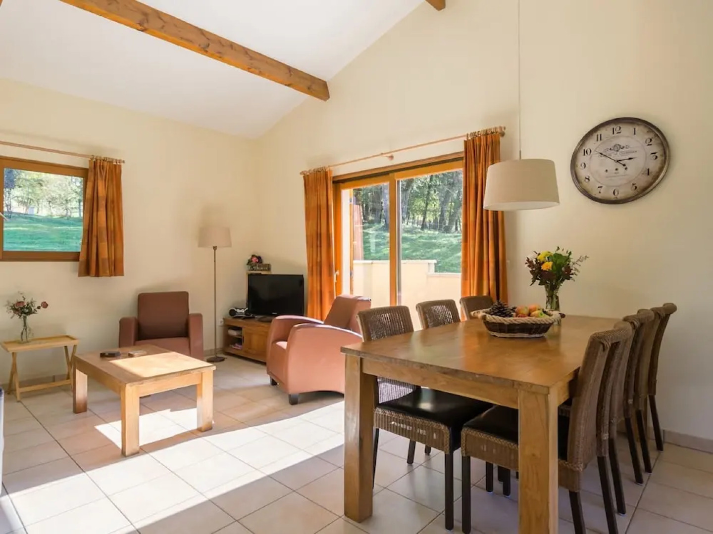 Charming House With a Covered Terrace Near Gourdon