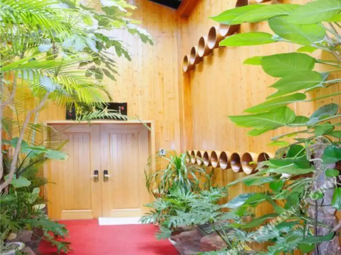 Rehai Health Hot Spring Hotel