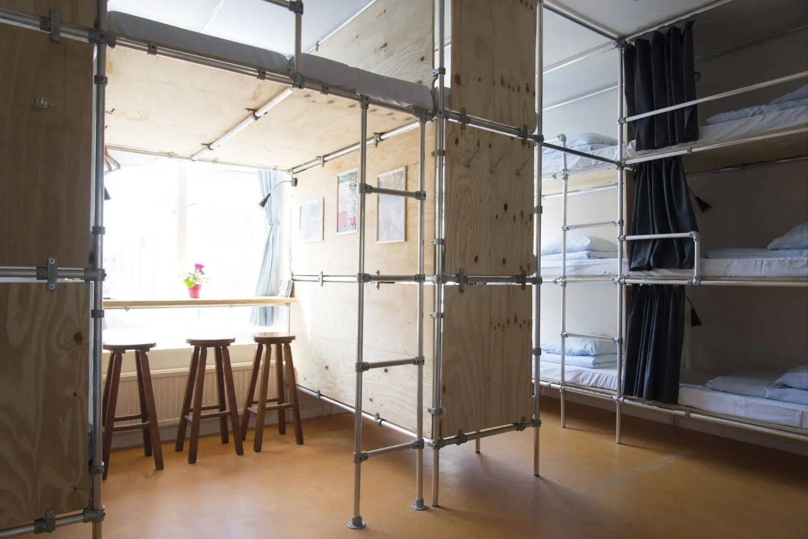 Jorplace Beach Hostel