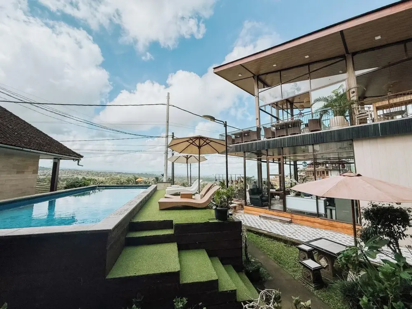 Bhuana Agung Villa & Restaurant