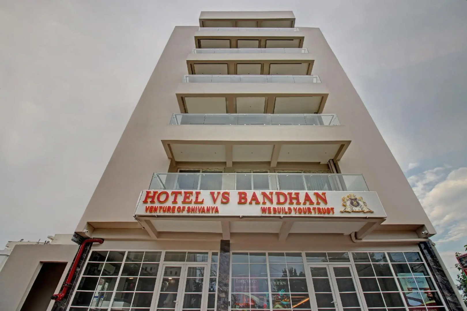 Townhouse OAK VS Shivanya