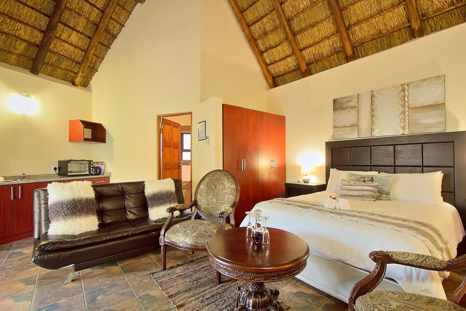 Royale Marlothi Safari Lodge