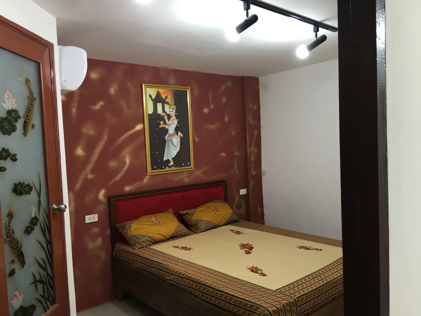 Papa Ji Hotel and Restaurant