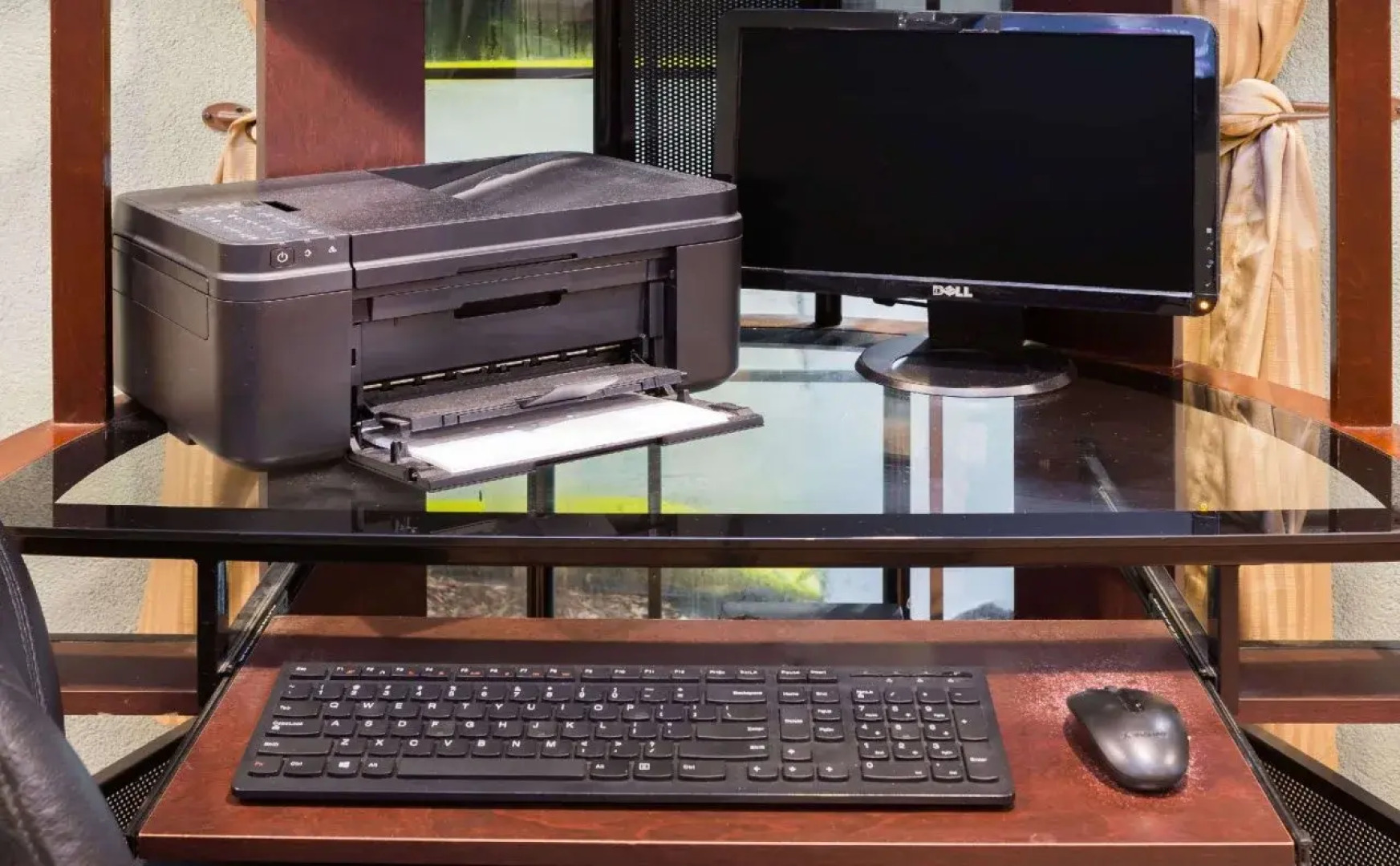 Super 8 by Wyndham Kinder LA