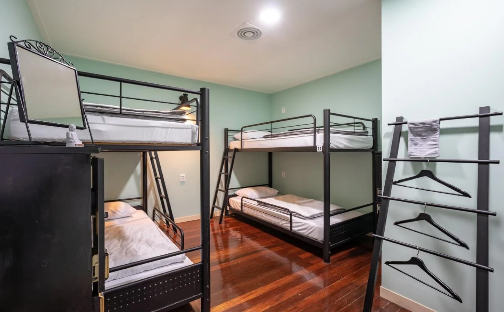 Mireuk Mireuk Beer Hostel