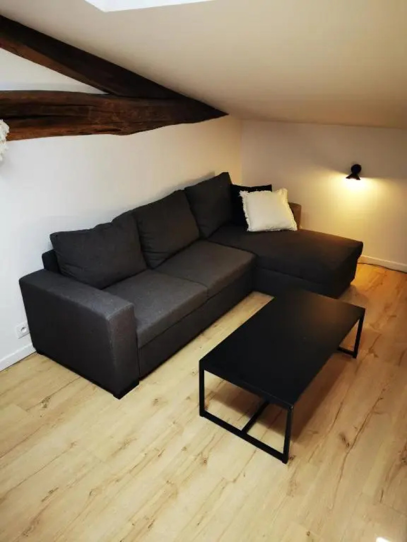 Appartement neuf climatisé sous les toits