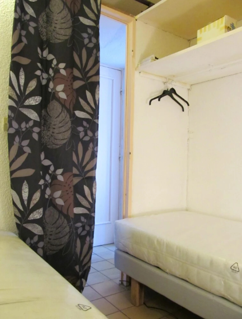 Apartment With one Bedroom in Gruissan, With Shared Pool, Furnished Terrace and Wifi