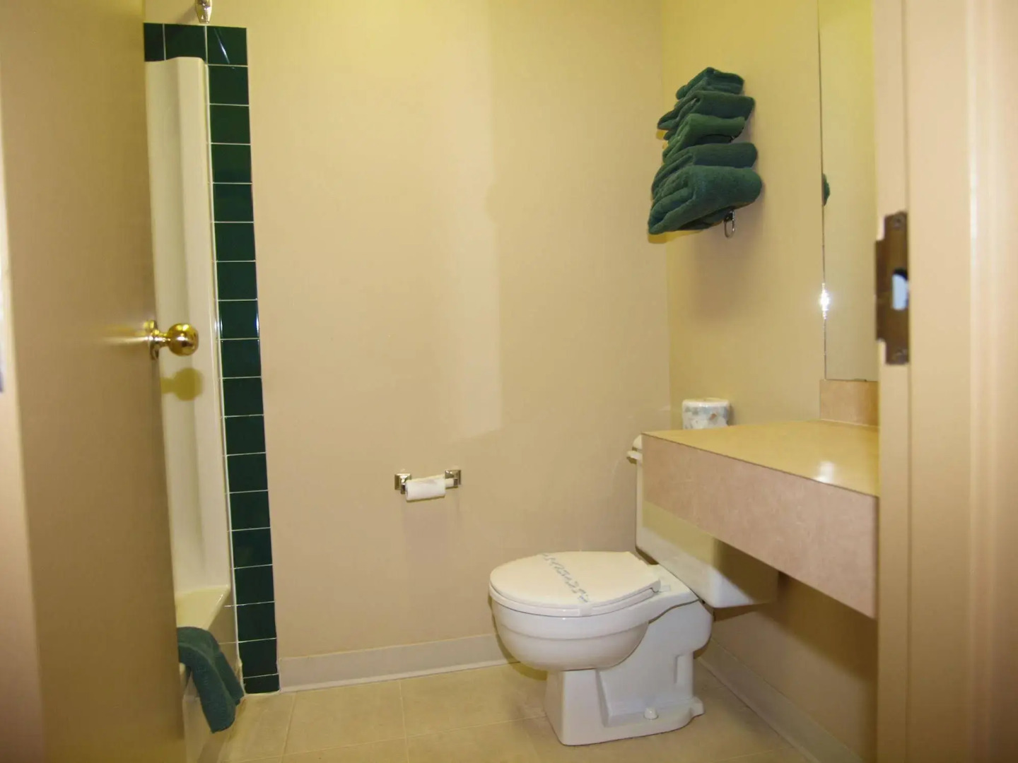 Travelodge by Wyndham Lacombe