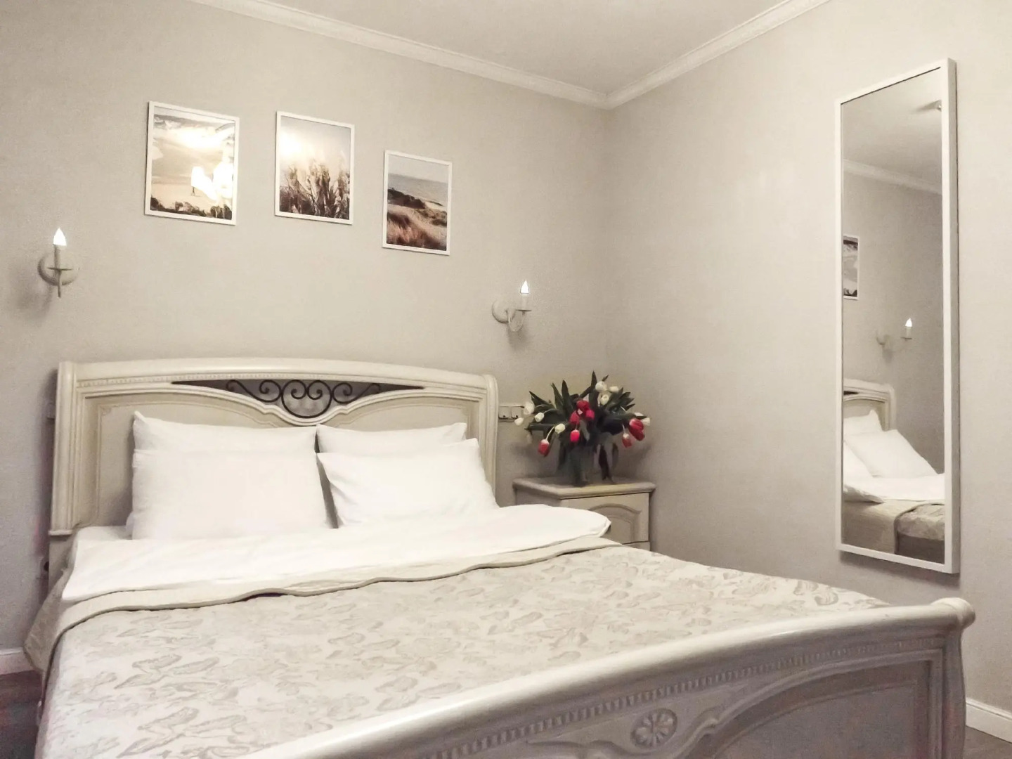 Дом с бассейнами и банкетным залом на Дмитровском шоссе