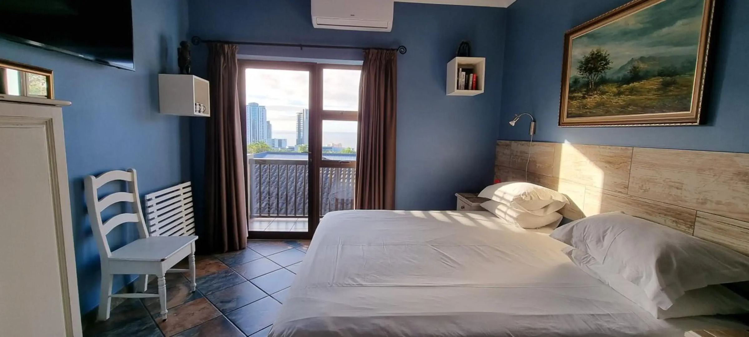 Crooked Tree Cottage