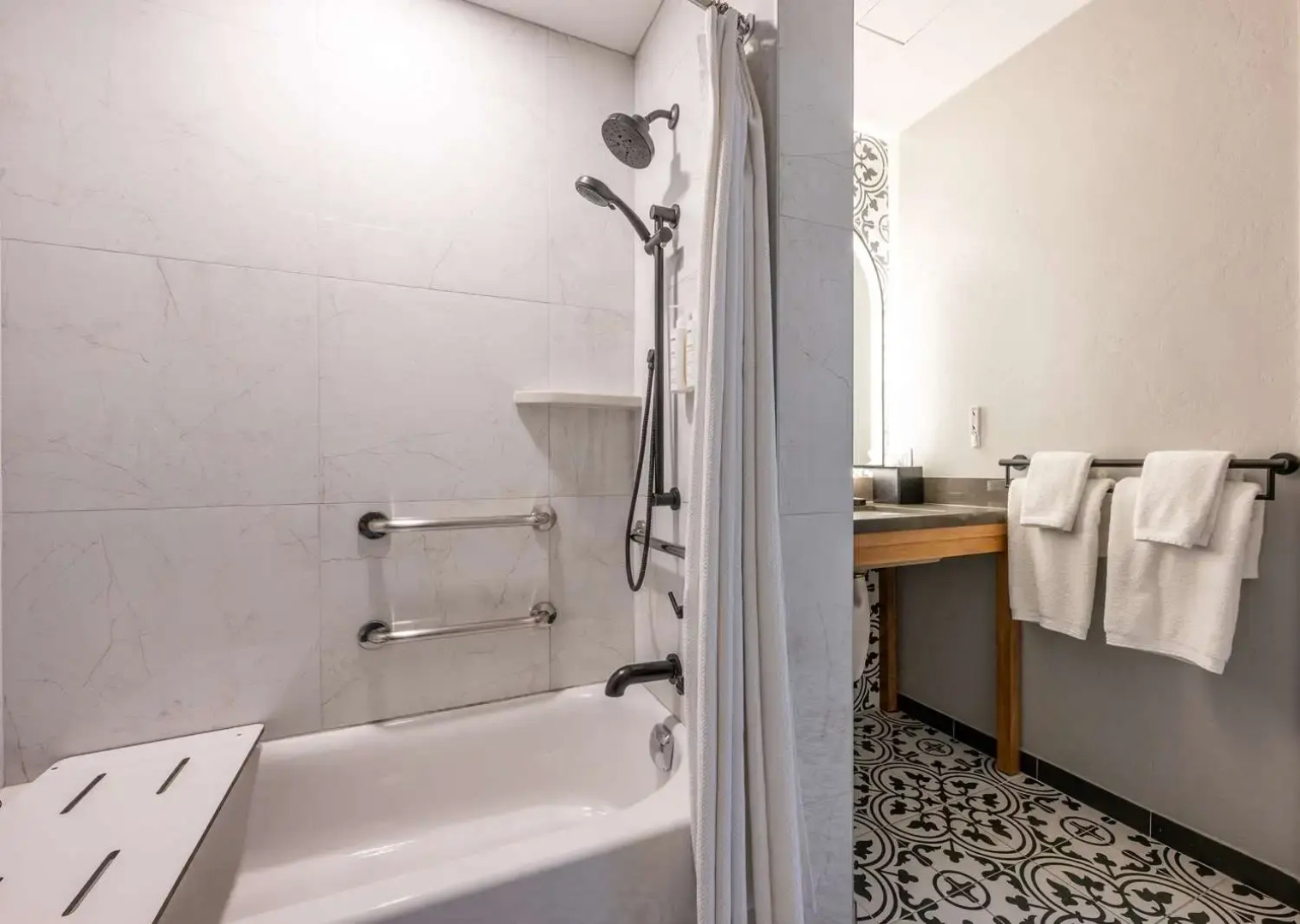 Hotel Virginia Santa Barbara, Tapestry Collection by Hilton