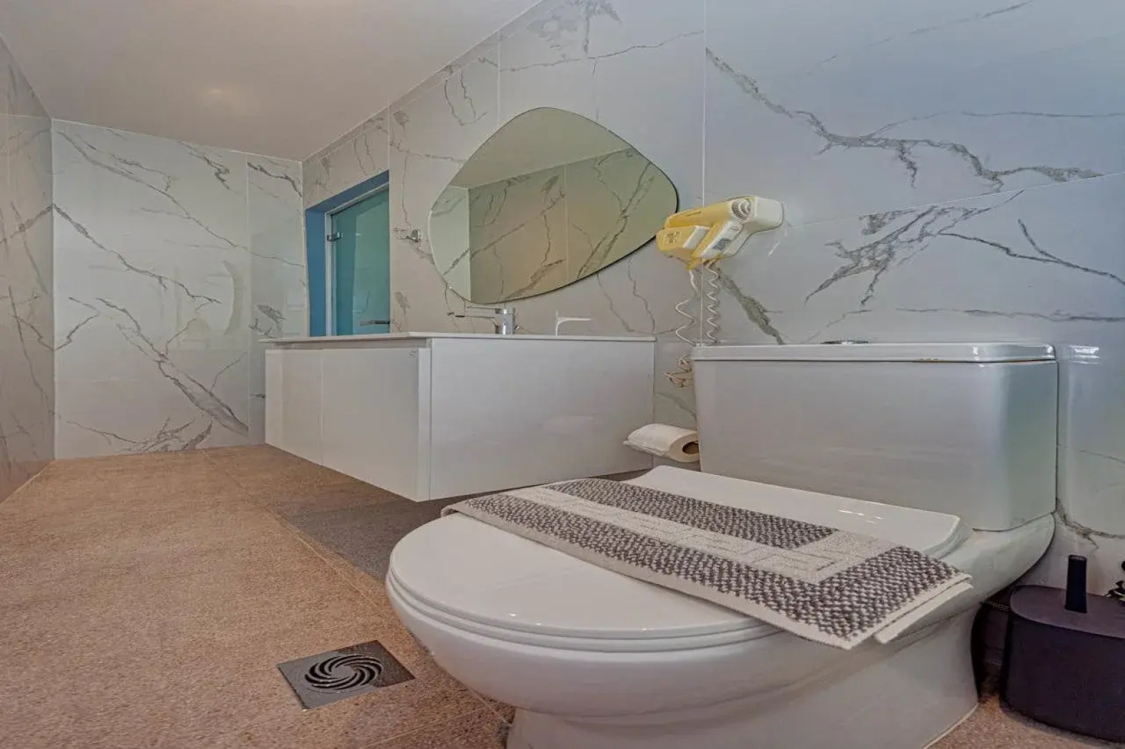 Island Beach Resort - Adults Only