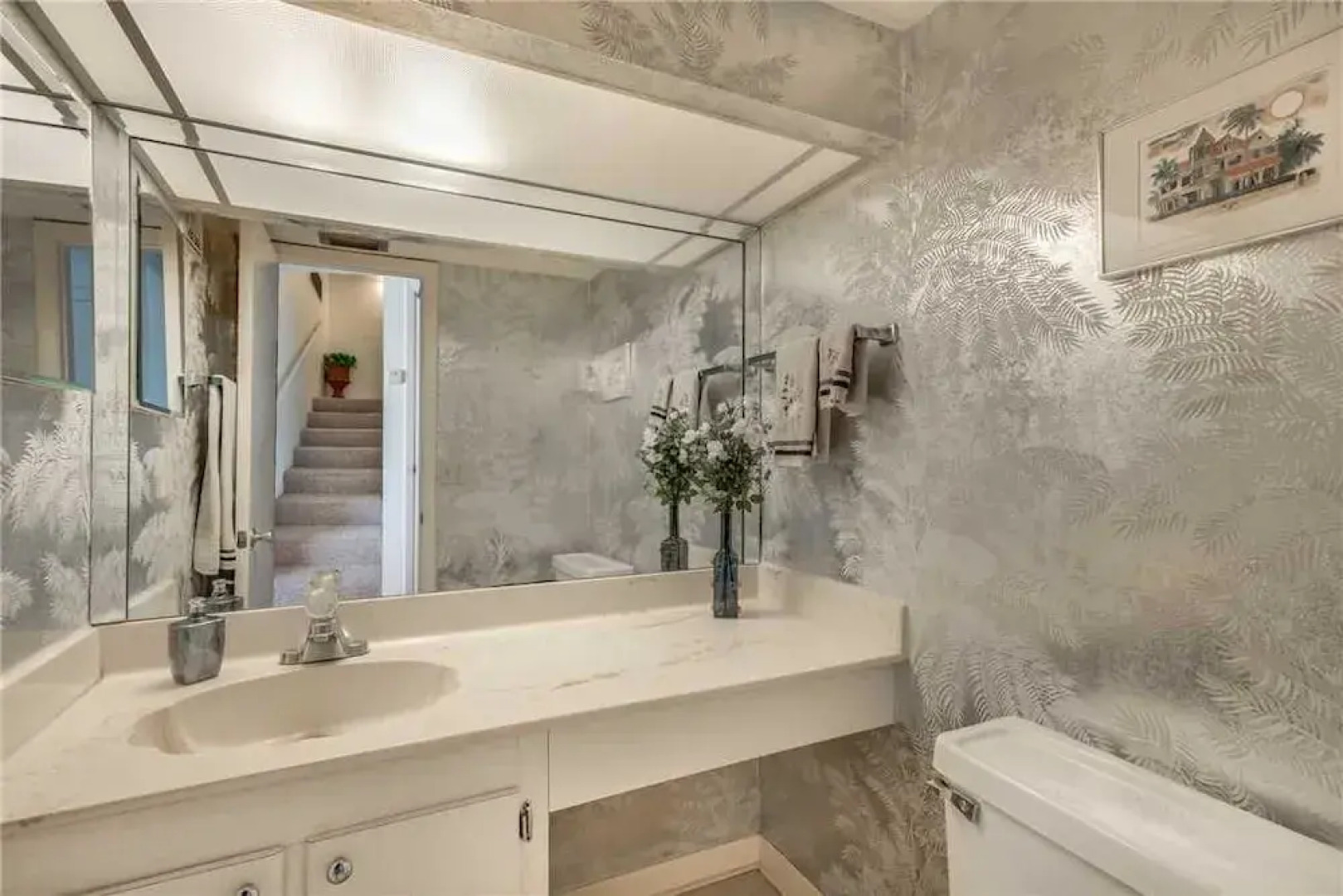 Madeira Beach Yacht Club 323E - Two Bedroom Condo