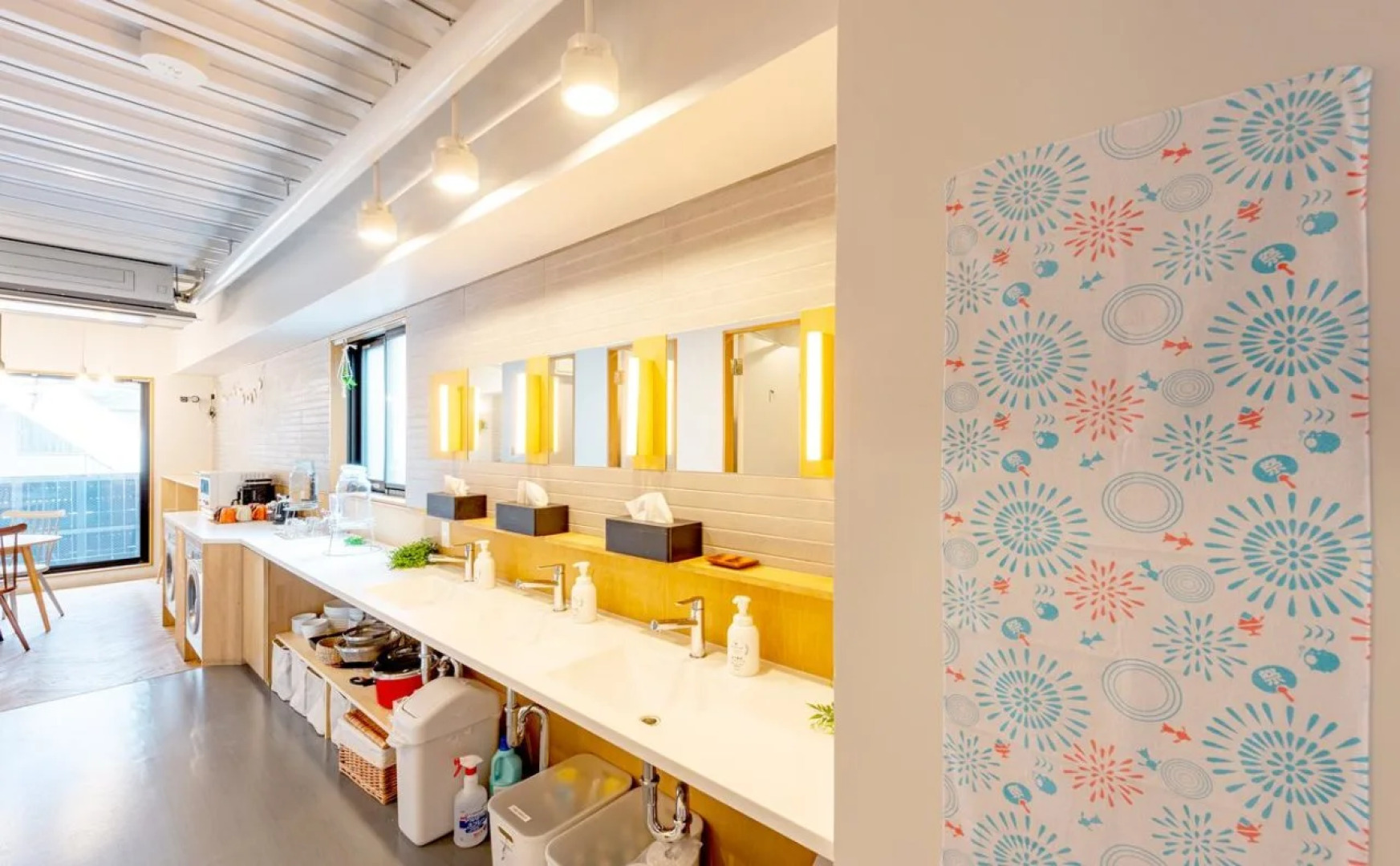 Plat Hostel Keikyu Asakusa Station