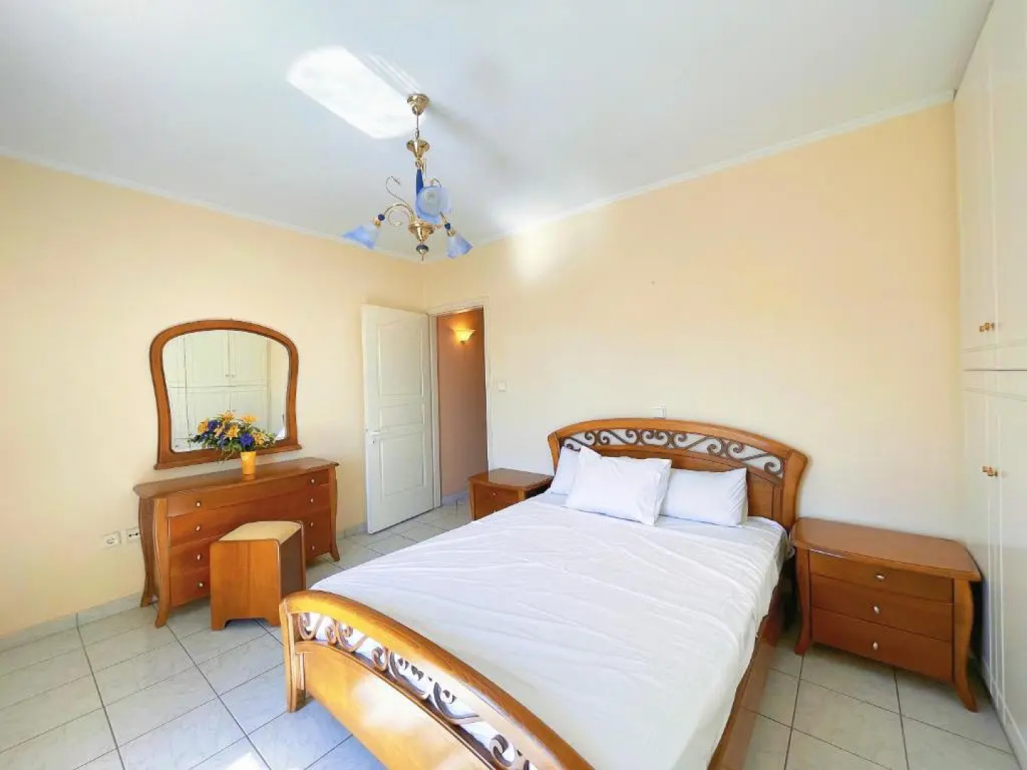 WSD Luxury Cozy 2BD Apt with study & City View Balcony