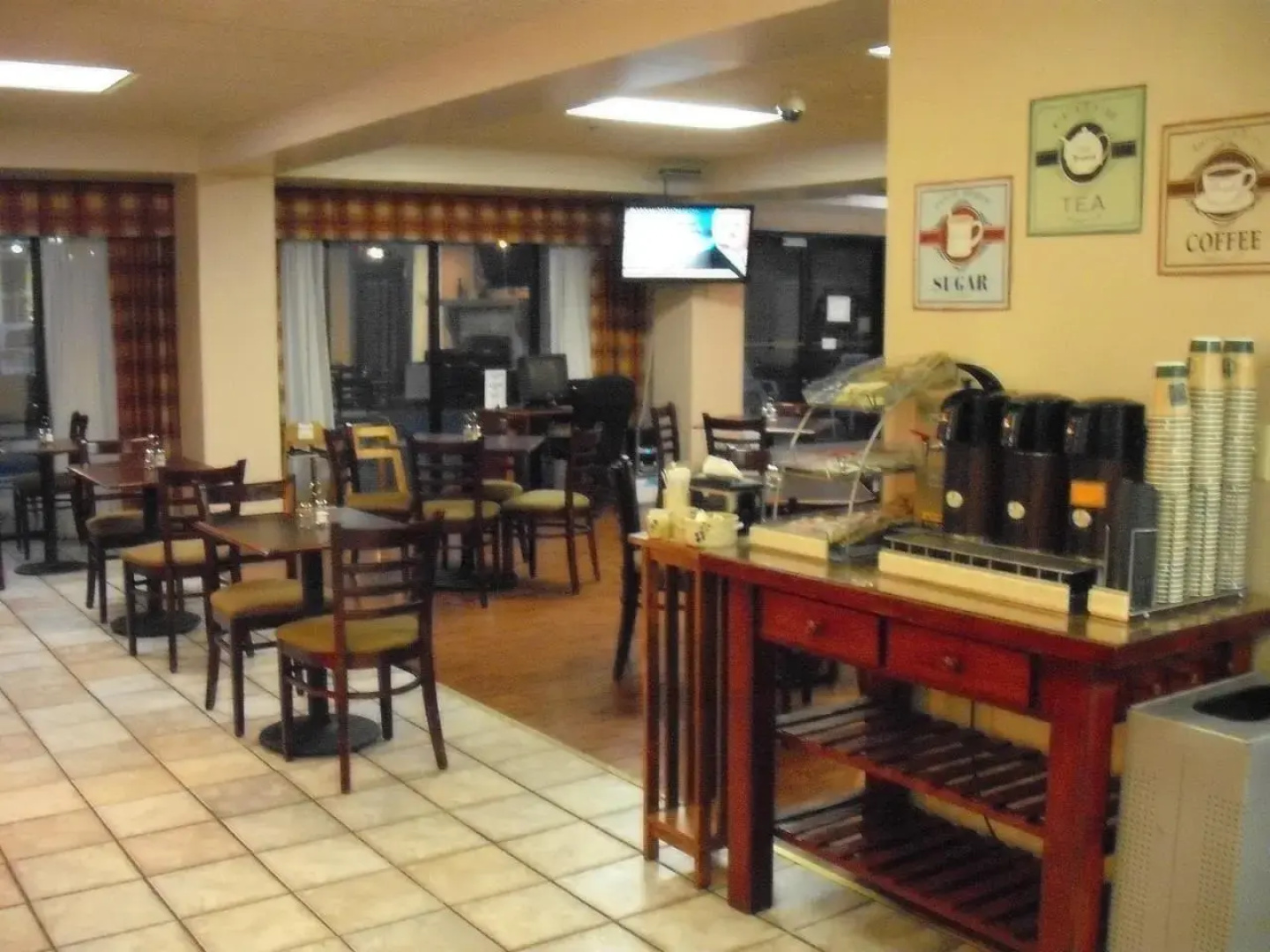 Holiday Inn Express Erwin I-181/i-26