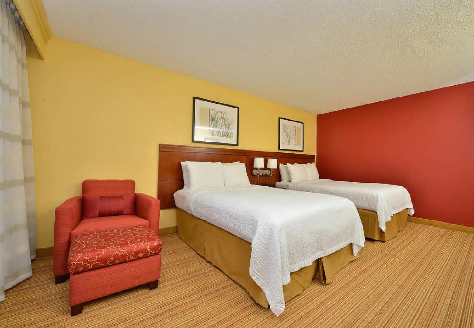 Courtyard Bentonville