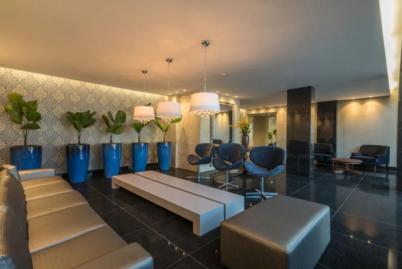 Suntory Business Hotel