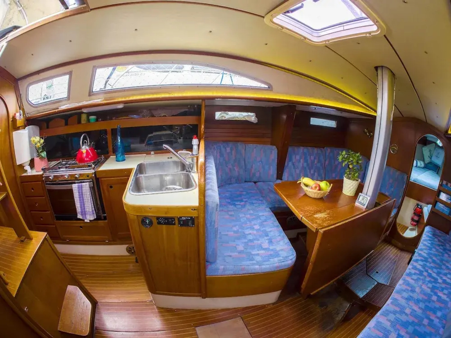 Norwavey, Sleep in a Boat