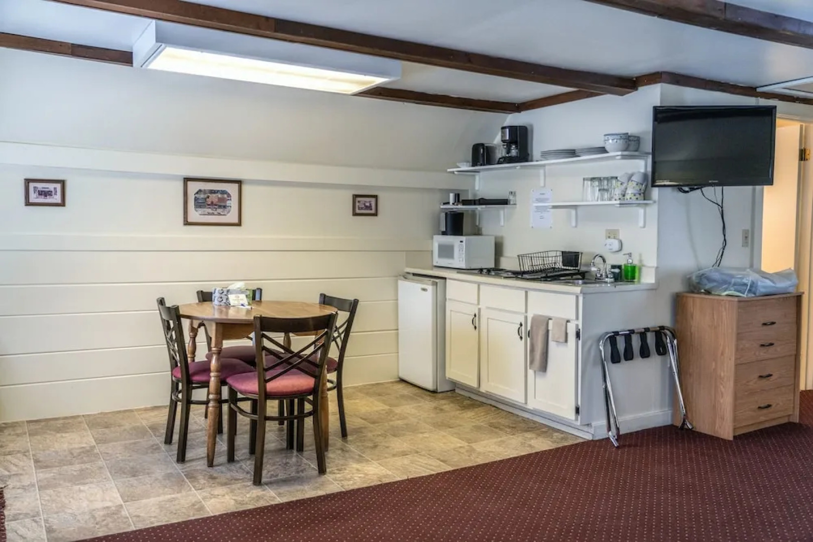 Mount Whittier Motel