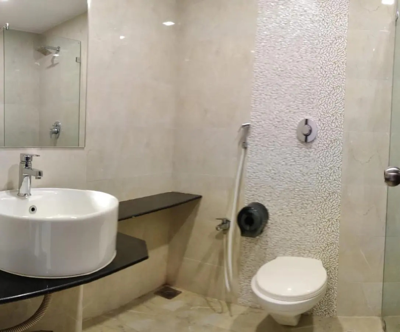 Vadpadraka Hotel And Resort