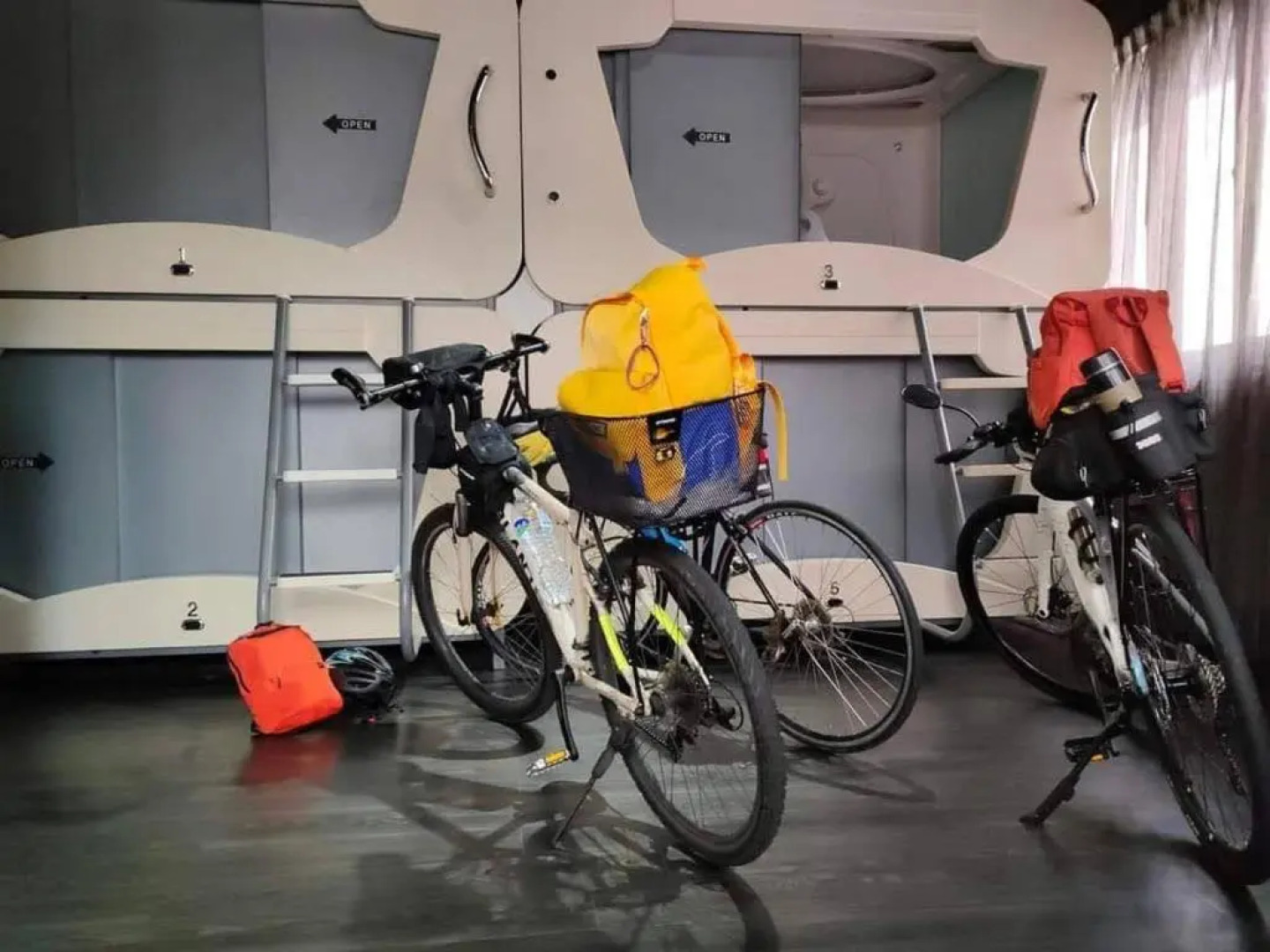 Heybear Capsule Hotel