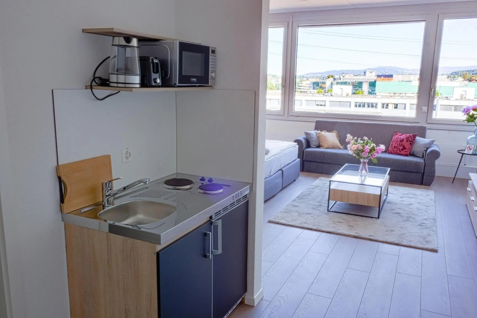 Pit Stop Apartments