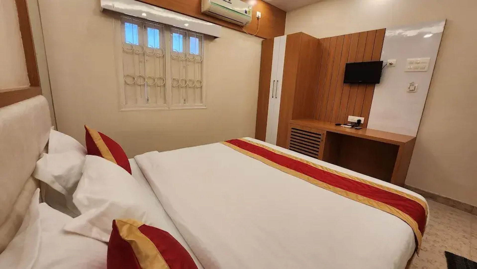 Hotel Priyadarsini