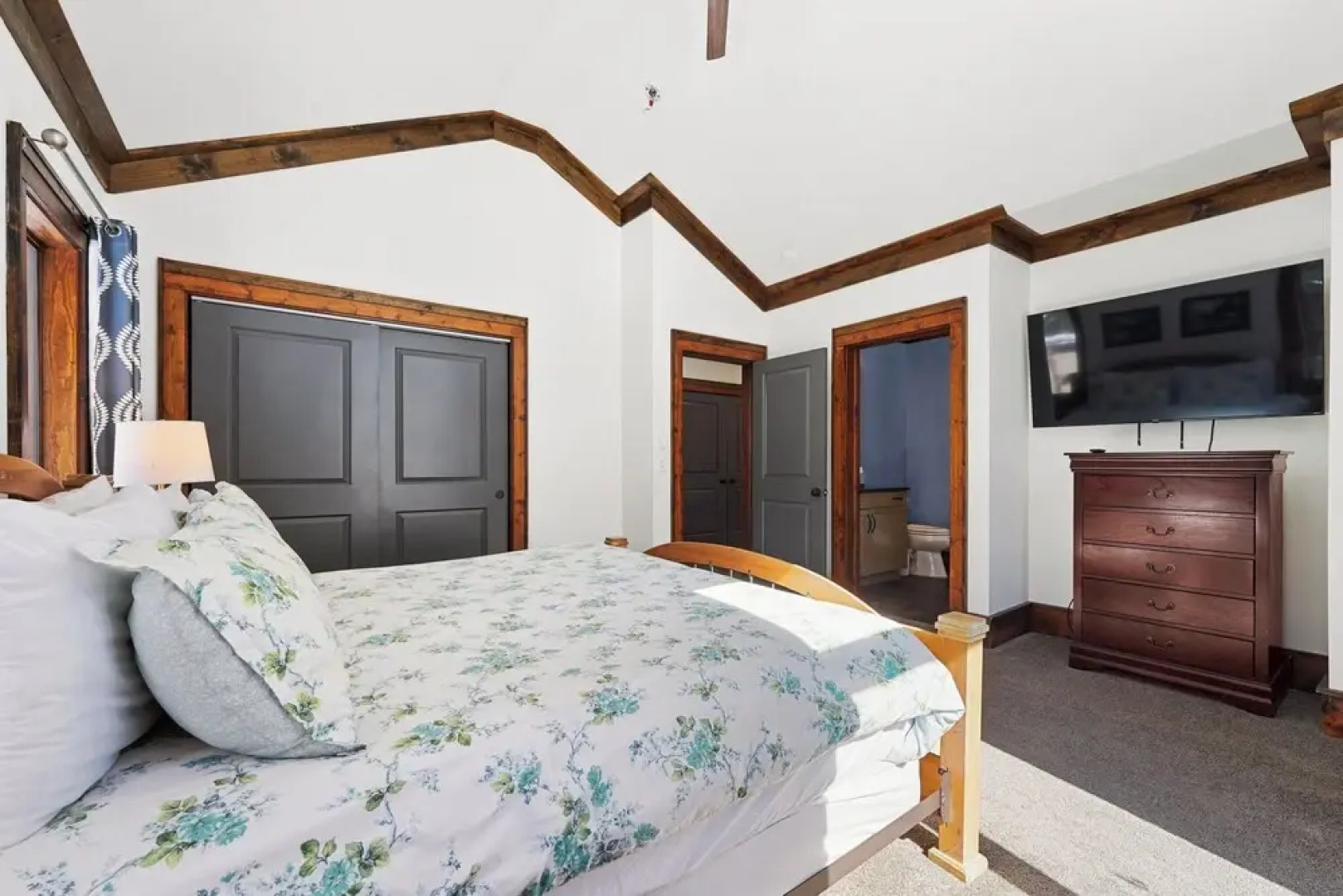 Soda Ridge 1608 by Summit County Mountain Retreats