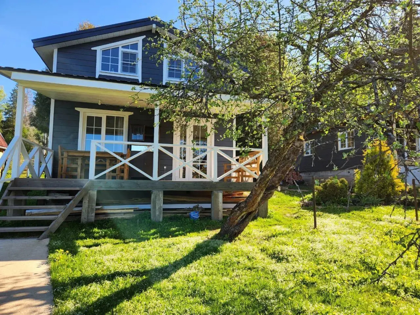 Дом у озера