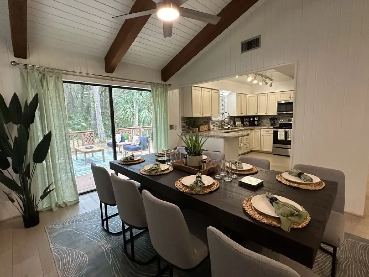Dunnellon Dreams 3 Bedroom Home by RedAwning