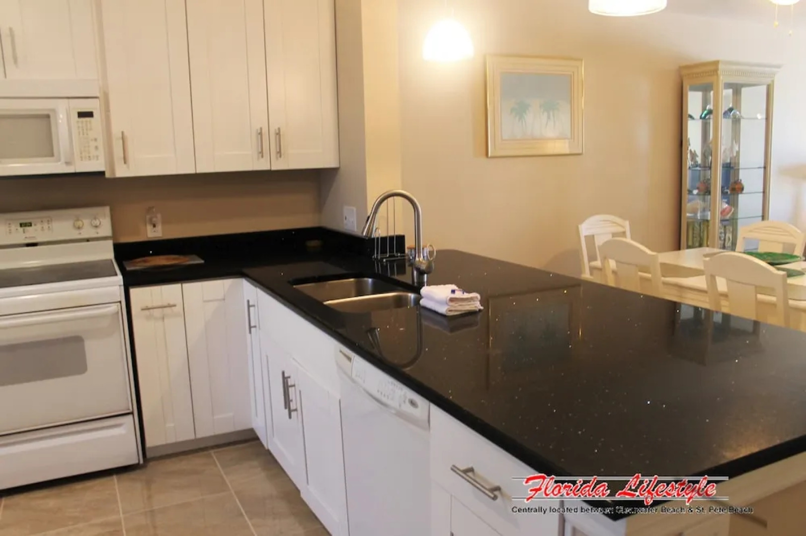 Sea Breeze 303 Apartment