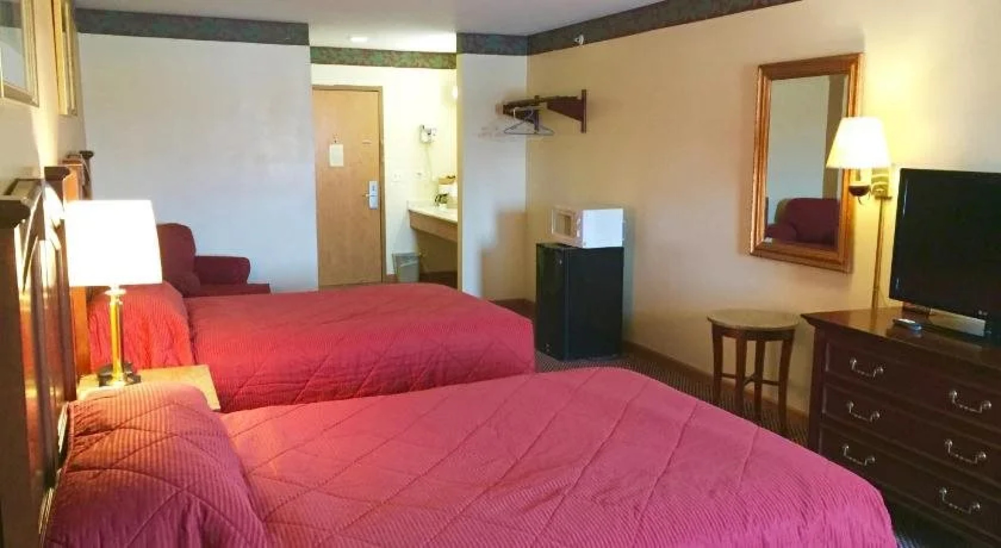 Executive Inn and Suites