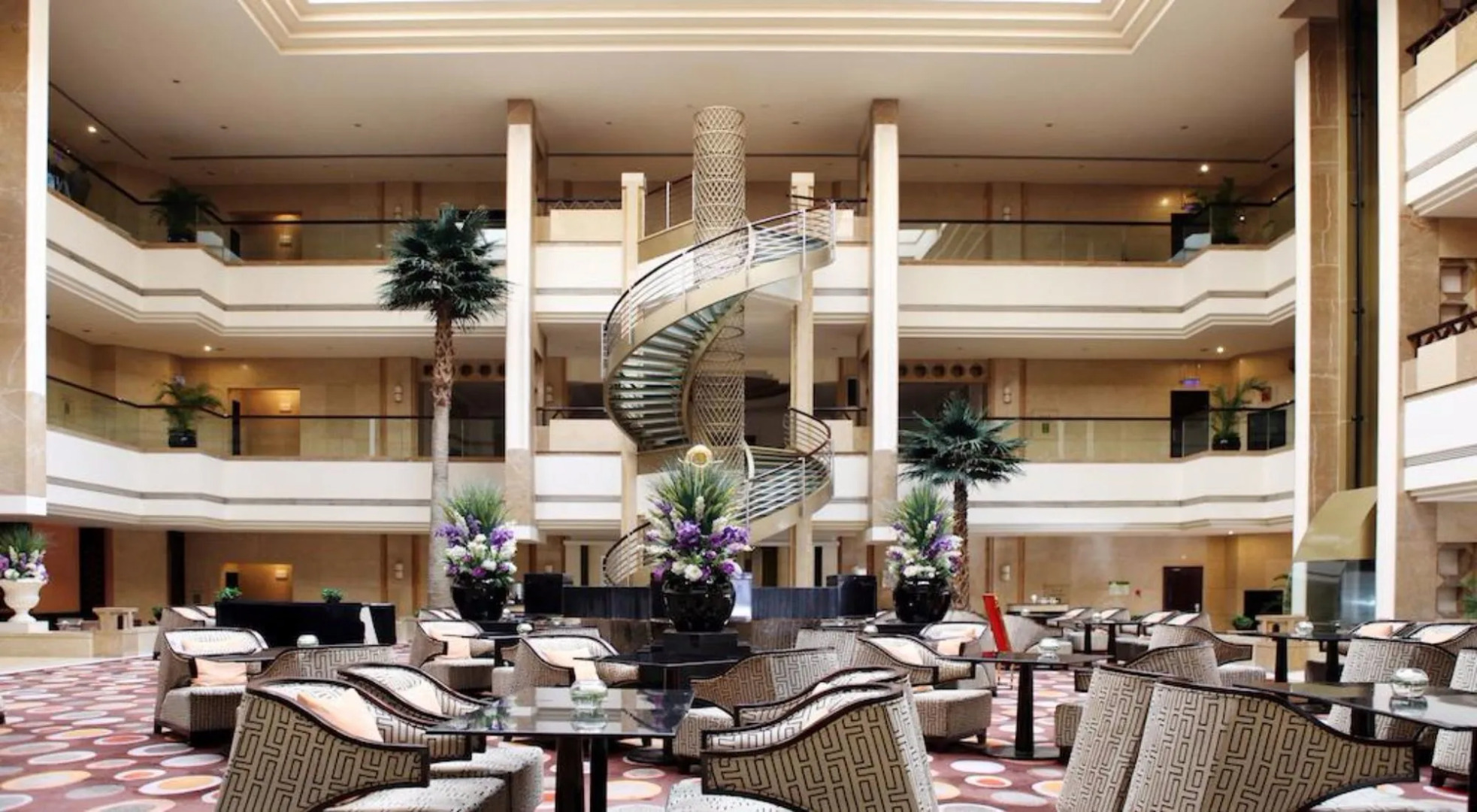 Luxemon Xinjiang Yindu Hotel