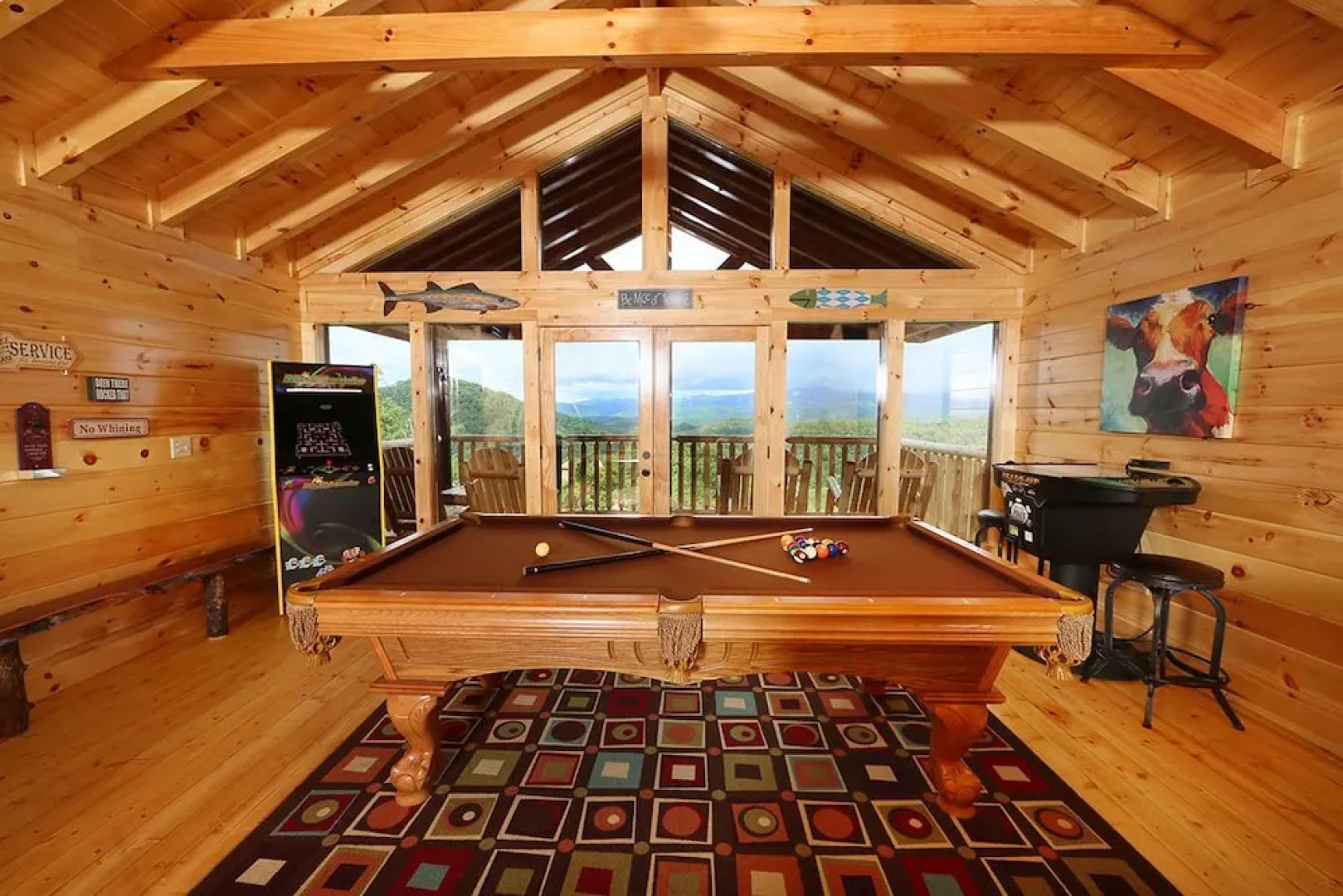 Picture Perfect 7 Br cabin by RedAwning