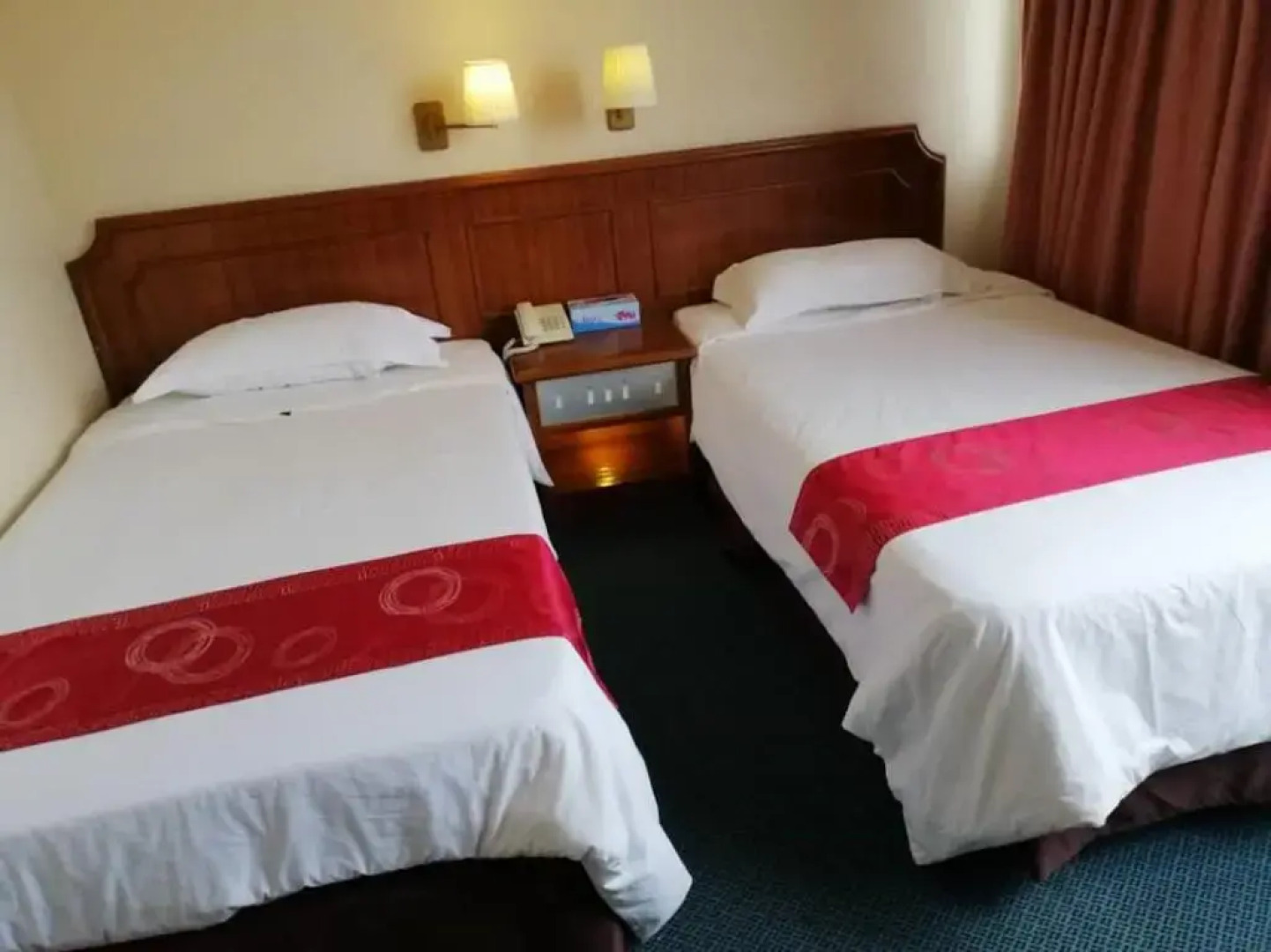 Pacific Orient Hotel