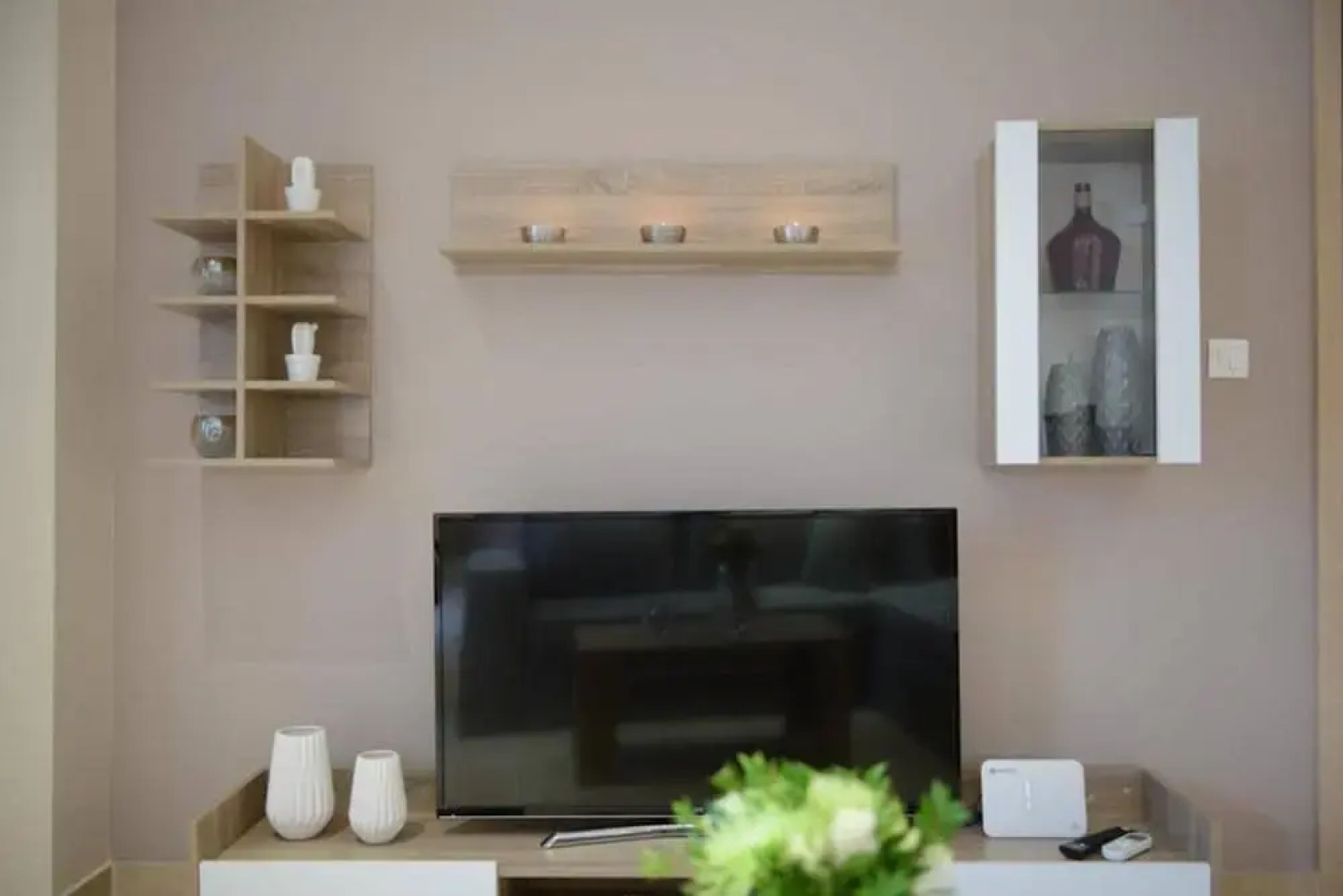 Alimos Modern Retreat Near the Beach