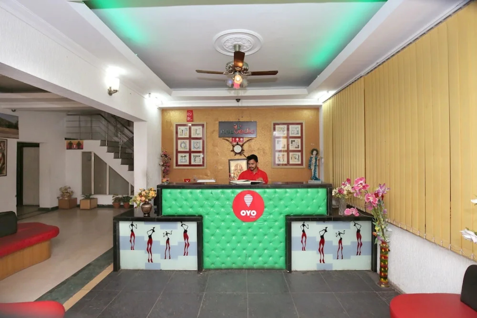 OYO 10208 Home Valley View 2BHK Kasauli