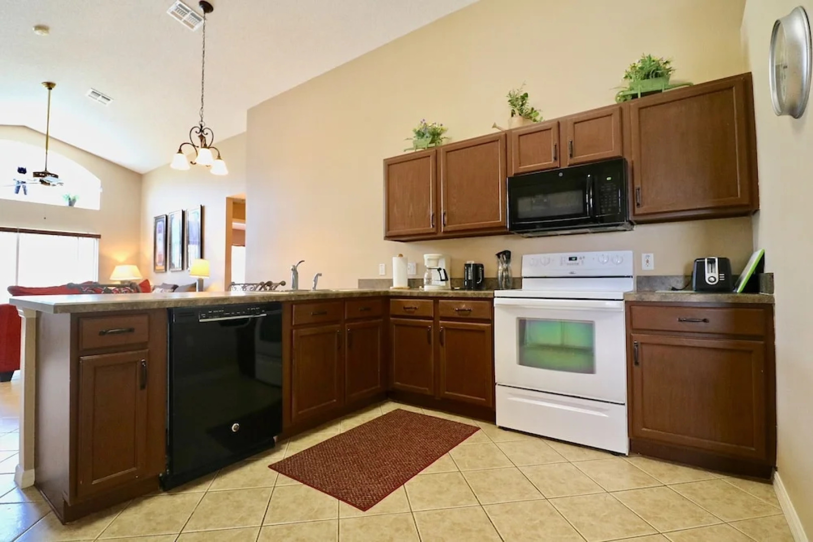 Posh & Peaceful Golf Resort Gate Home W/ Pool