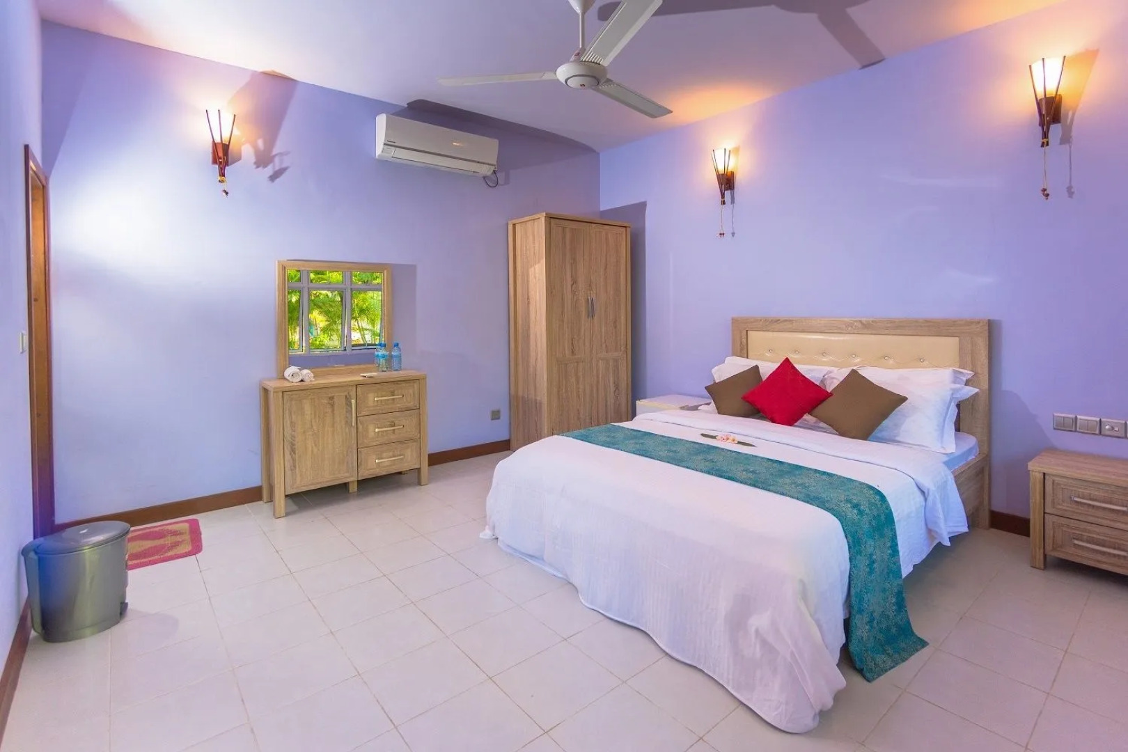 South Ari Dive Center