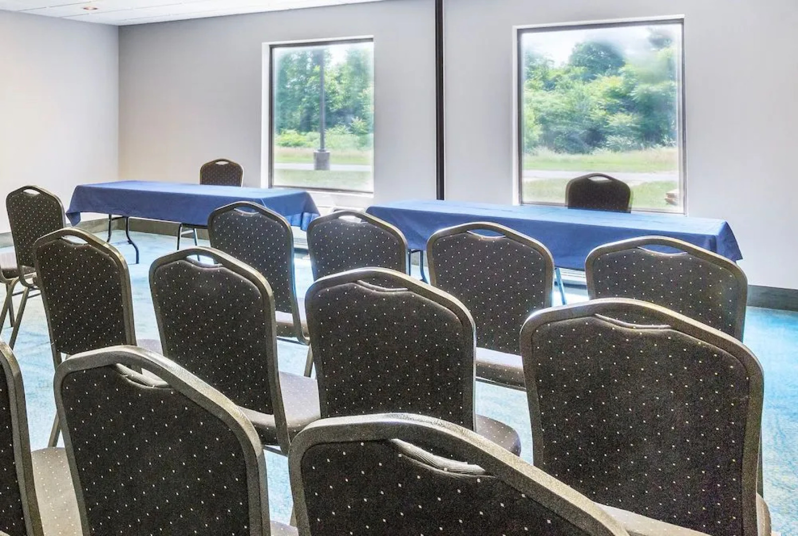 Holiday Inn Express Hotel & Suites Mt. Holly, An Ihg Hotel