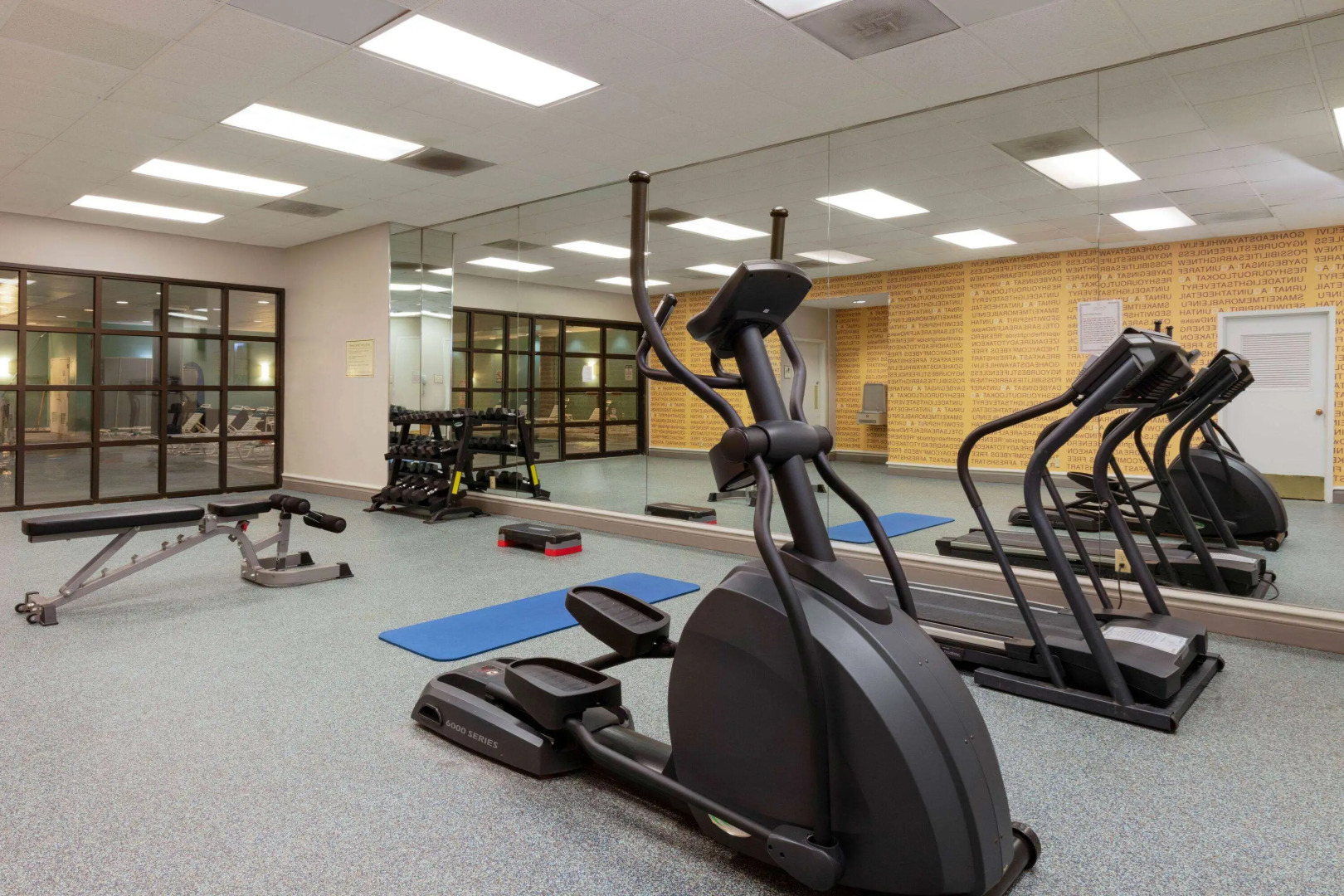 La Quinta Inn & Suites by Wyndham Secaucus Meadowlands