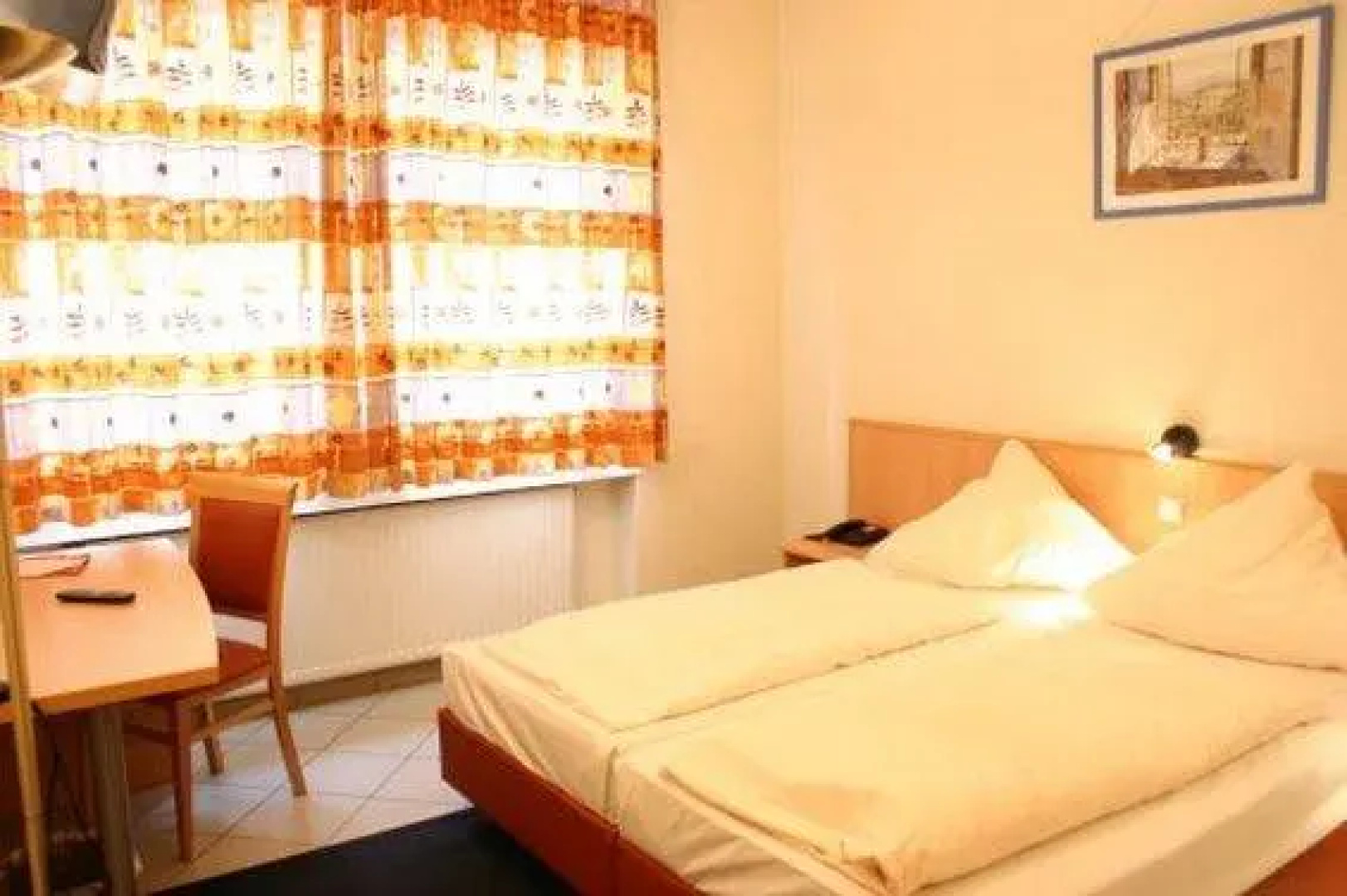 Hotel Elite an der Universität