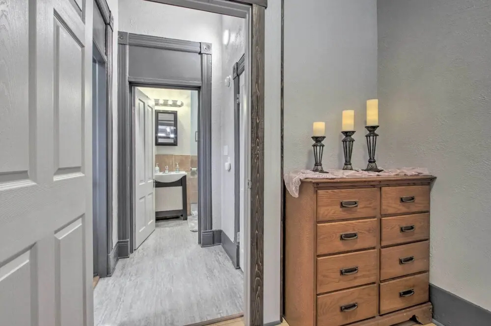 Quaint Helena Apartment - Walkable to Downtown!