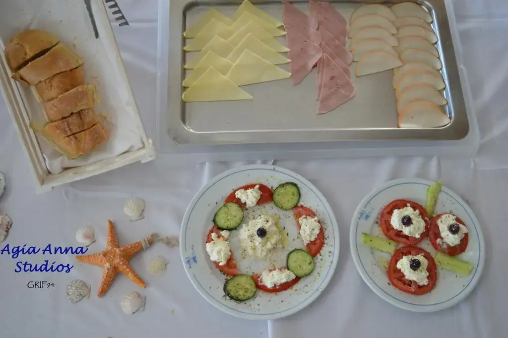 Agia Anna Studios & Apartments