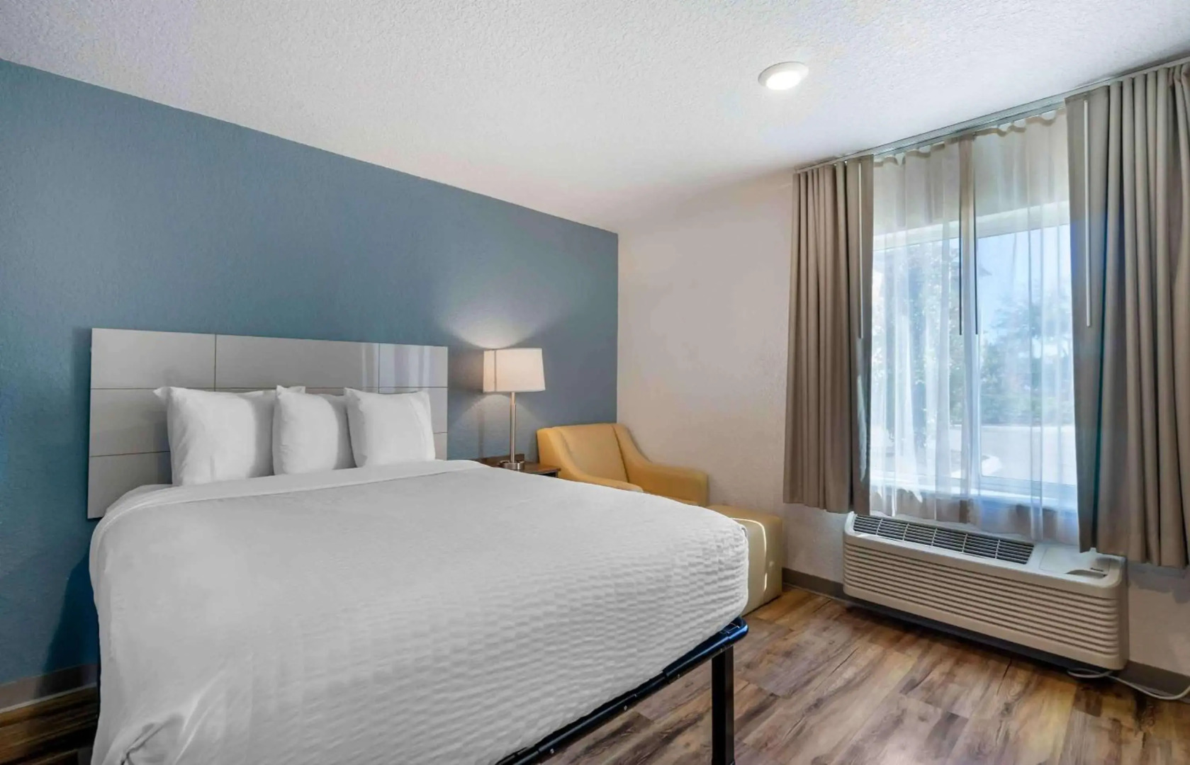 Extended Stay America Select Suites Tampa Brandon East