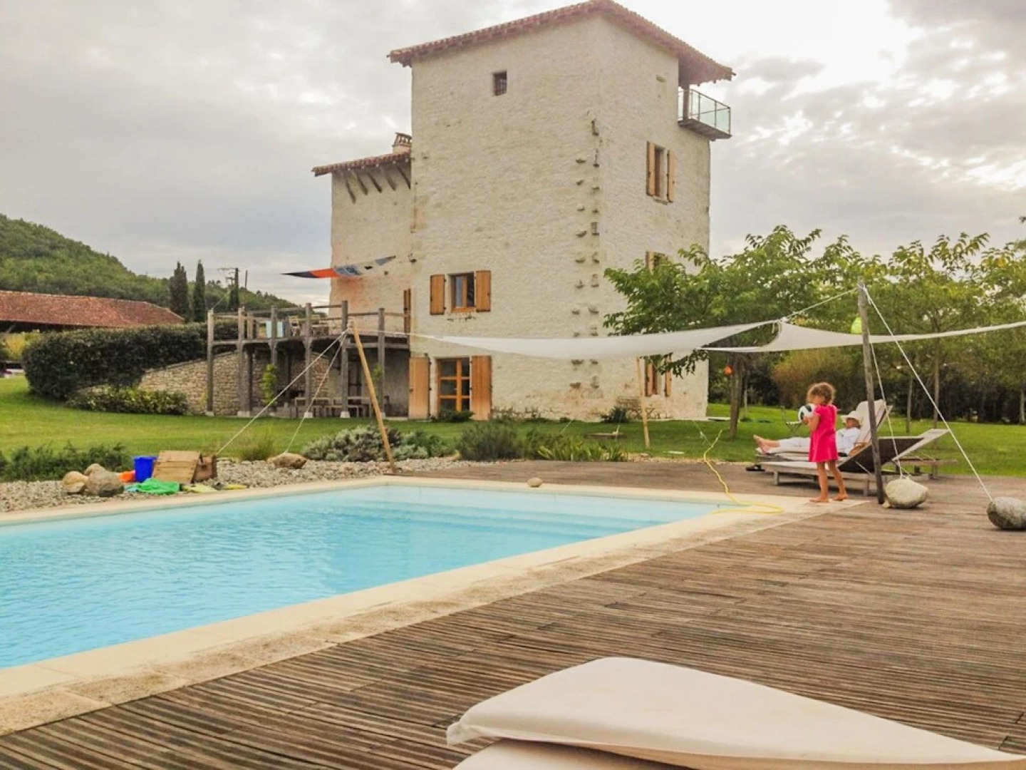 Cozy Cottage in Penne-d'Agenais with Private Pool