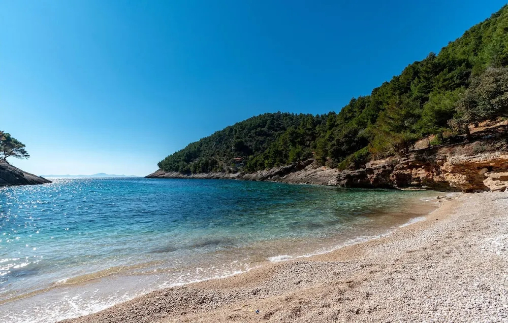 Amazing Home in Pupnat With 4 Bedrooms