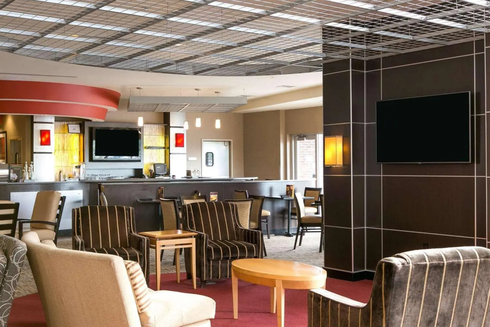 Cambria Suites Indianapolis Airport