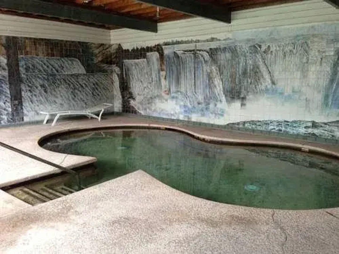 Sahara Mineral Hot Springs Spa & Resort